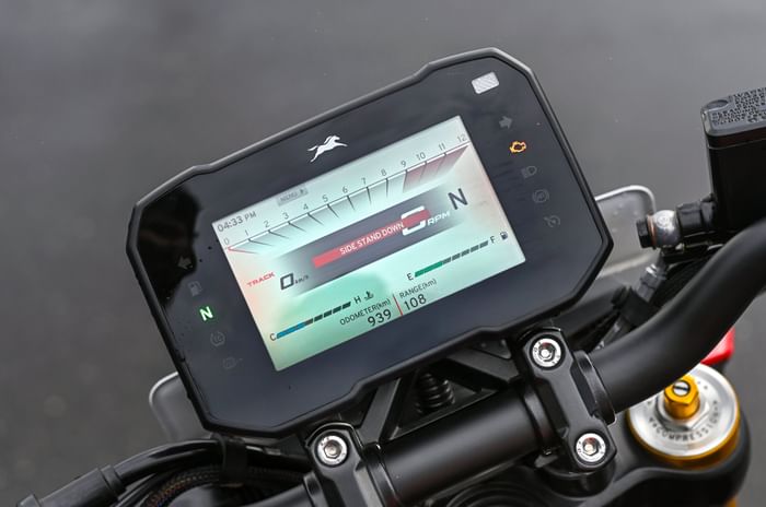 TVS Apache RTR 310 TFT dash